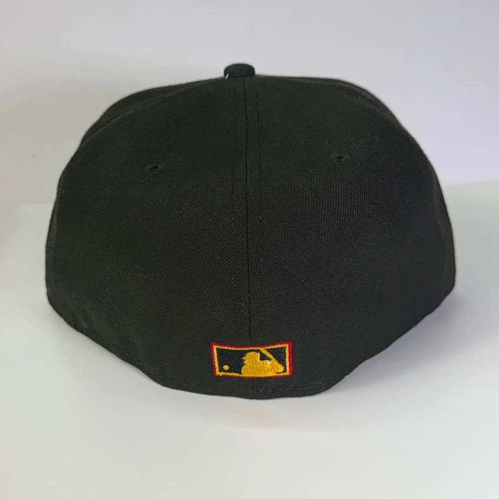 New Era Fitted Hat Men 7 1/4 Black Pittsburgh Pirates Cooperstown 59FIFTY Cap